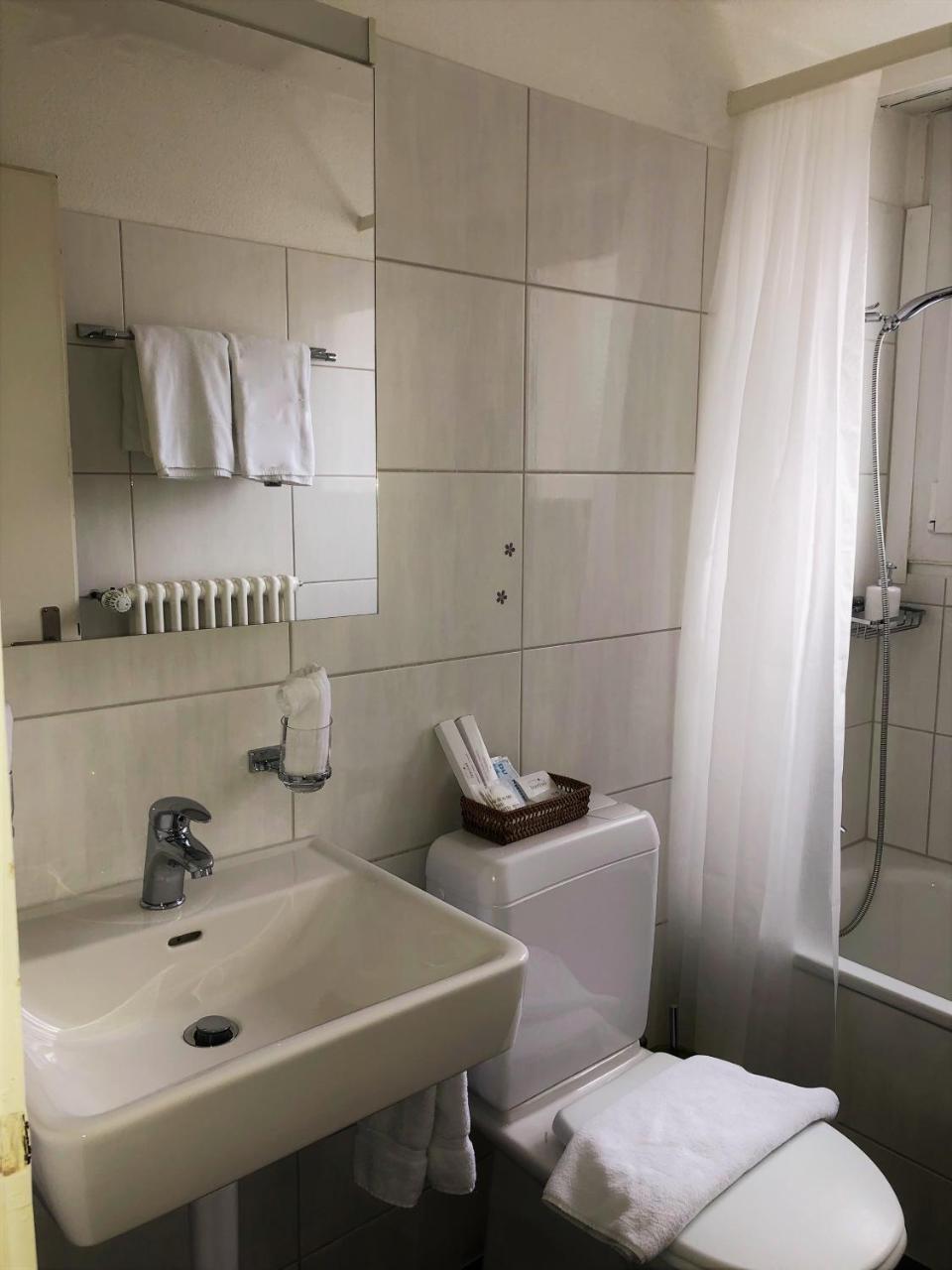 City Hotel Wettingen Eksteriør billede